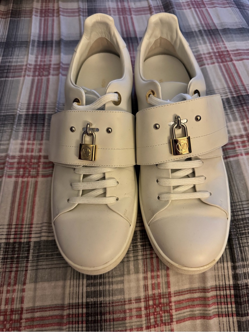 Louis Vuitton Front Row Sneakers 38.5